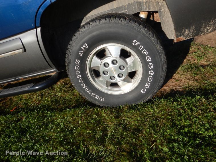 image for item FU9701 2000 Chevrolet Tahoe SUV