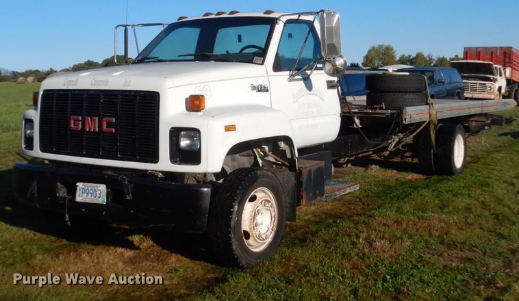 image for item FU9702 1995 GMC TopKick C6500 rollback truck
