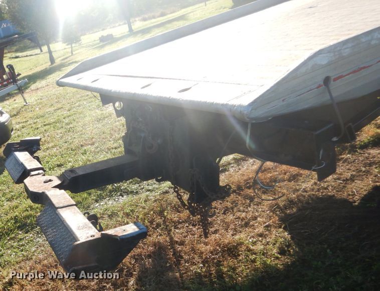 image for item FU9702 1995 GMC TopKick C6500 rollback truck