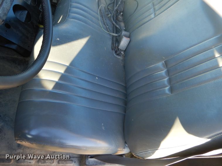 image for item FU9702 1995 GMC TopKick C6500 rollback truck