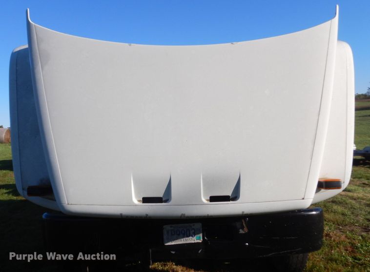 image for item FU9702 1995 GMC TopKick C6500 rollback truck