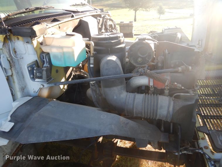 image for item FU9702 1995 GMC TopKick C6500 rollback truck