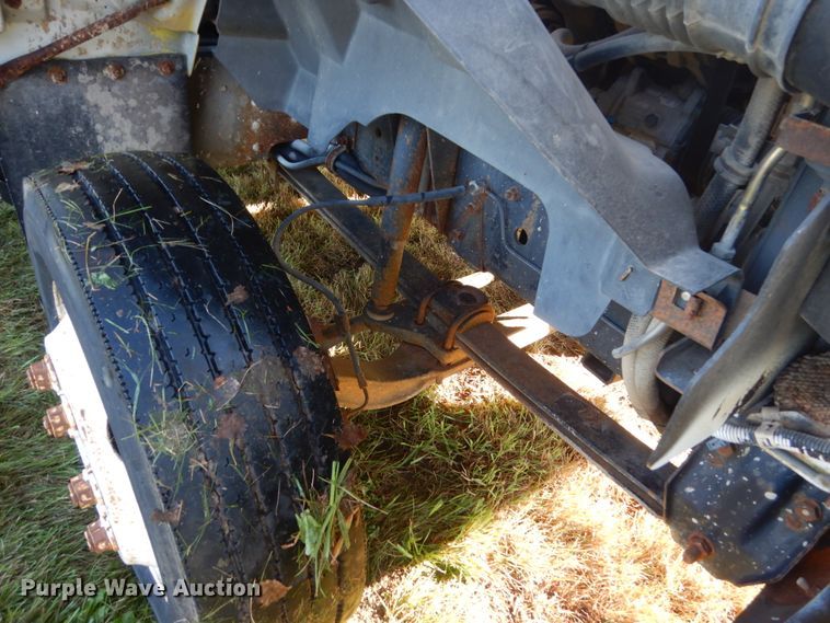 image for item FU9702 1995 GMC TopKick C6500 rollback truck