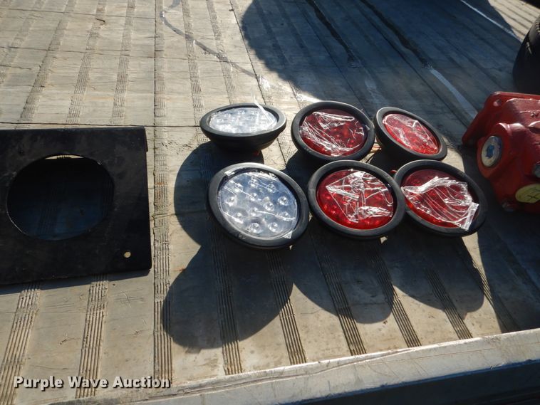 image for item FU9702 1995 GMC TopKick C6500 rollback truck