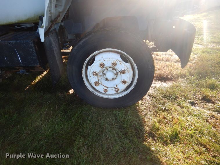 image for item FU9702 1995 GMC TopKick C6500 rollback truck