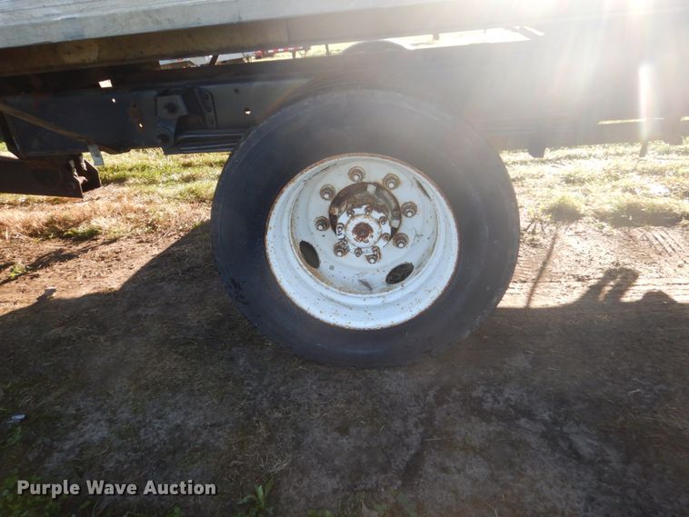 image for item FU9702 1995 GMC TopKick C6500 rollback truck