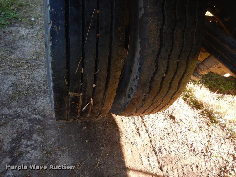 image for item FU9702 1995 GMC TopKick C6500 rollback truck