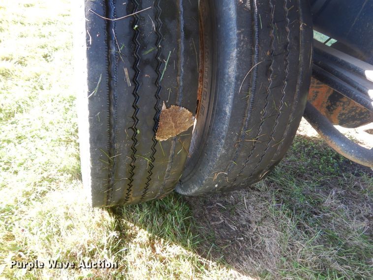 image for item FU9702 1995 GMC TopKick C6500 rollback truck