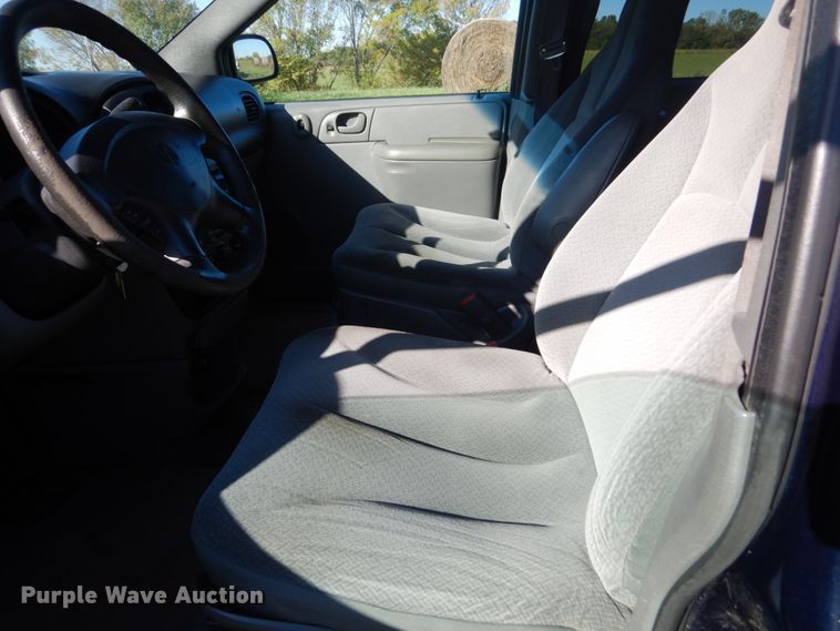 image for item FU9706 2004 Dodge Grand Caravan van