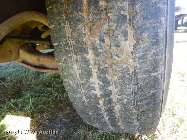 image for item FU9707 1993 Chevrolet Suburban C2500 SUV