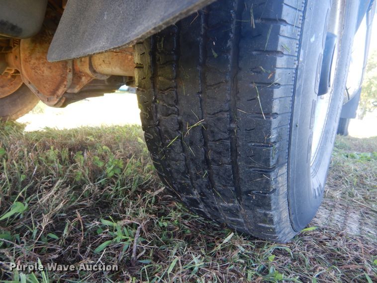 image for item FU9707 1993 Chevrolet Suburban C2500 SUV