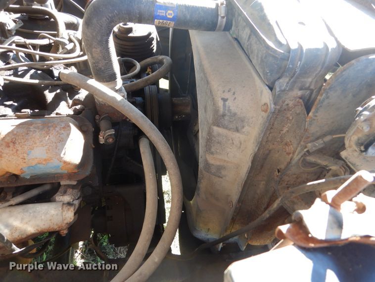 image for item FU9708 1973 Ford F600 grain truck