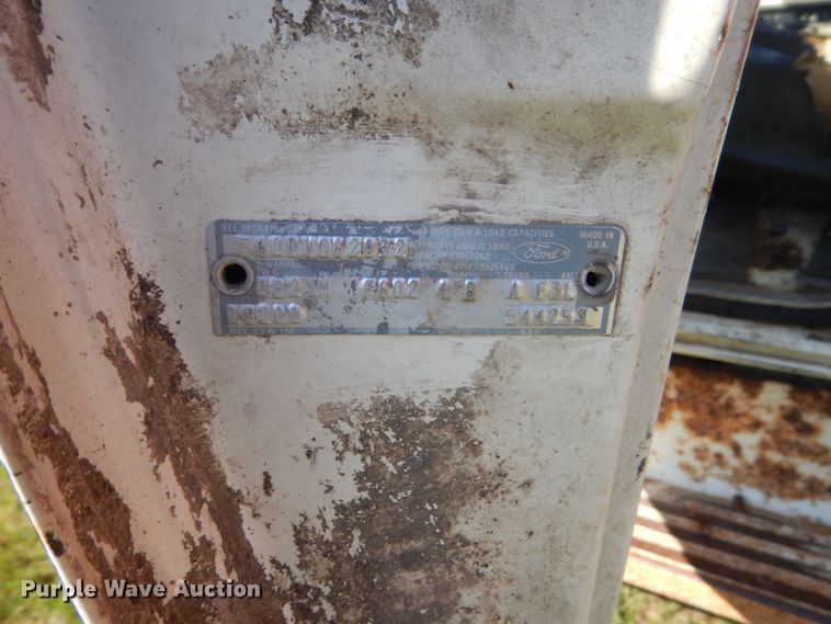 image for item FU9708 1973 Ford F600 grain truck