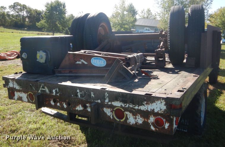 image for item FU9708 1973 Ford F600 grain truck
