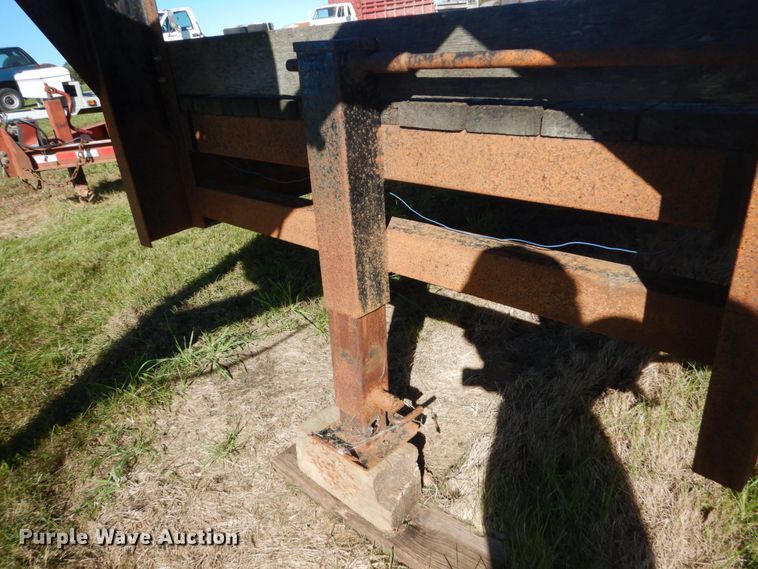 image for item FU9710 1988 Hillsboro equipment trailer