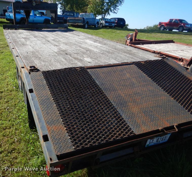 image for item FU9710 1988 Hillsboro equipment trailer