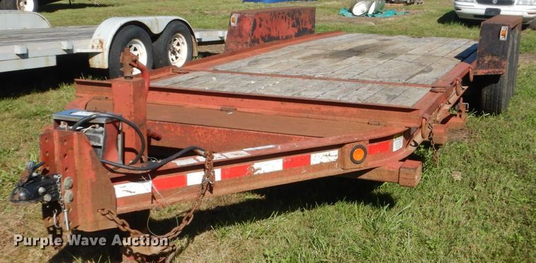 image for item FU9711 2001 Towmaster T-12T tilt deck equipment trailer