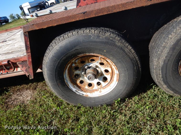 image for item FU9711 2001 Towmaster T-12T tilt deck equipment trailer