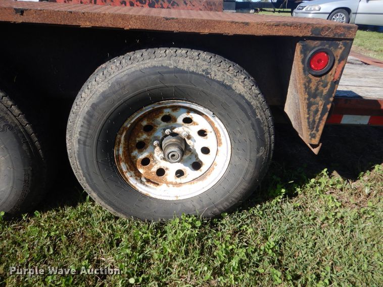 image for item FU9711 2001 Towmaster T-12T tilt deck equipment trailer