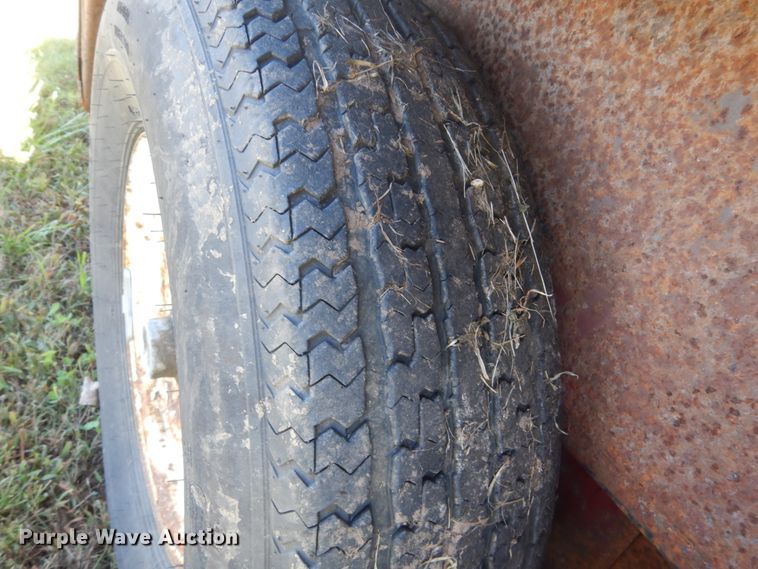 image for item FU9711 2001 Towmaster T-12T tilt deck equipment trailer