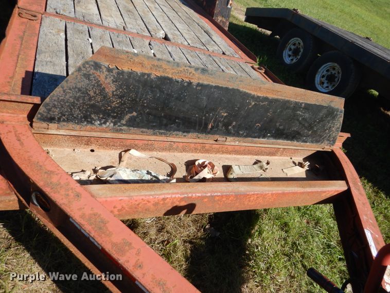 image for item FU9711 2001 Towmaster T-12T tilt deck equipment trailer