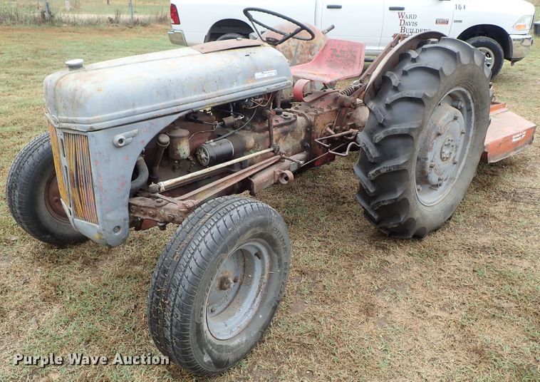 image for item GA9843 Ford 9N tractor