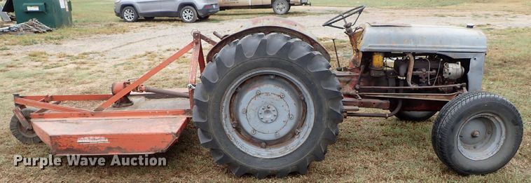 image for item GA9843 Ford 9N tractor