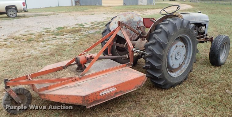 image for item GA9843 Ford 9N tractor