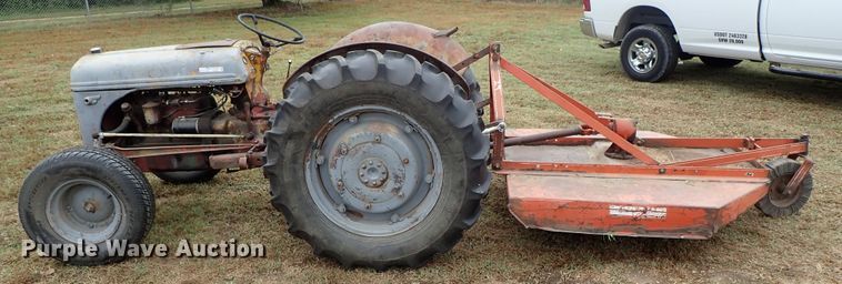image for item GA9843 Ford 9N tractor