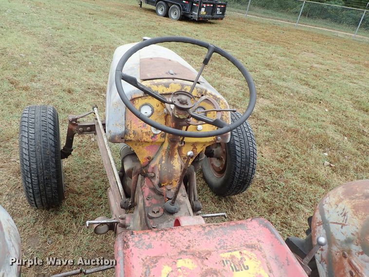 image for item GA9843 Ford 9N tractor