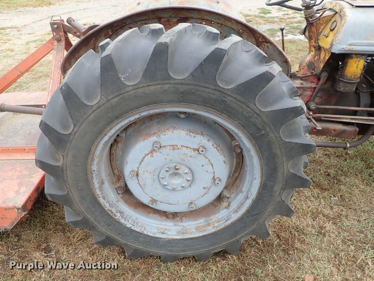 image for item GA9843 Ford 9N tractor
