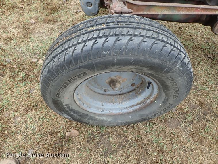 image for item GA9843 Ford 9N tractor