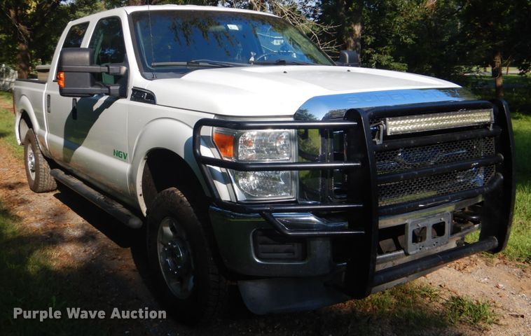 image for item GC9502 2011 Ford F250 Super Duty Crew Cab pickup truck