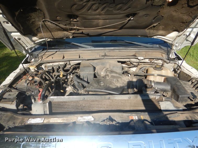 image for item GC9502 2011 Ford F250 Super Duty Crew Cab pickup truck