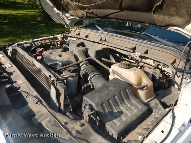 image for item GC9502 2011 Ford F250 Super Duty Crew Cab pickup truck