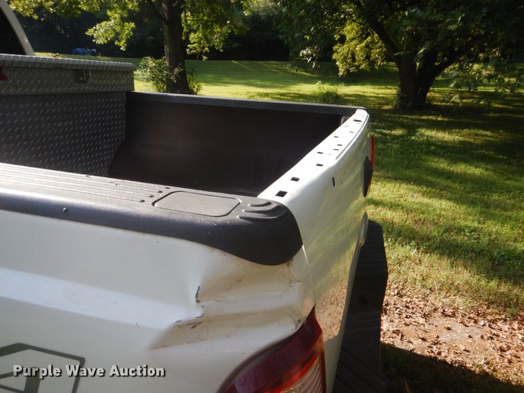 image for item GC9502 2011 Ford F250 Super Duty Crew Cab pickup truck