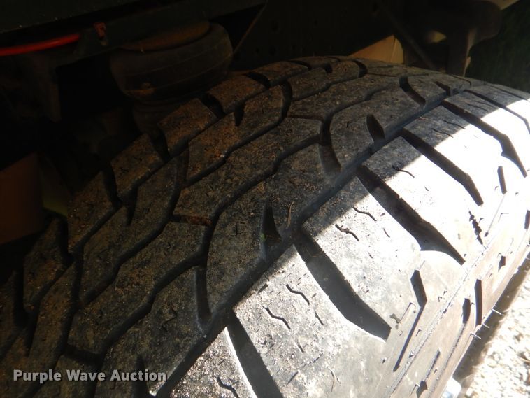 image for item GC9502 2011 Ford F250 Super Duty Crew Cab pickup truck