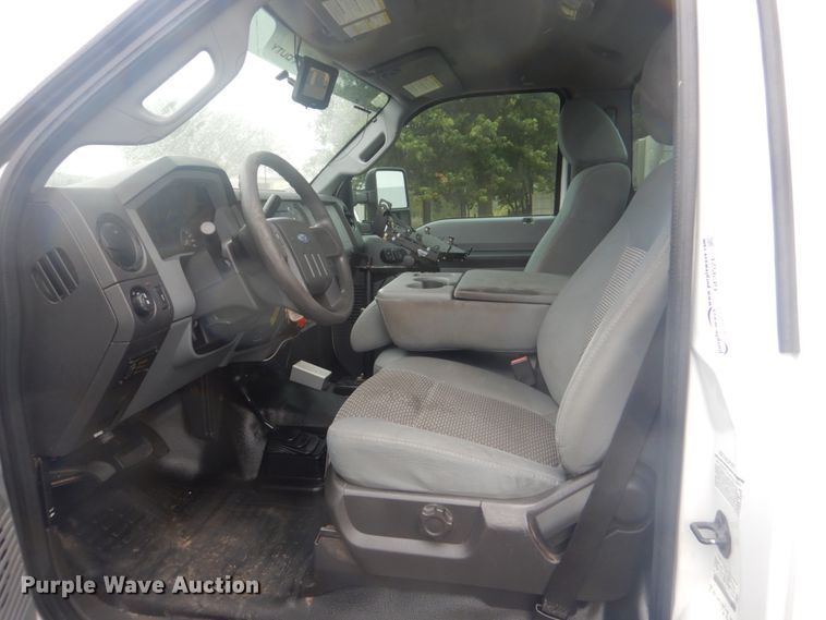 image for item GC9521 2011 Ford F550 Super Duty XL bucket truck