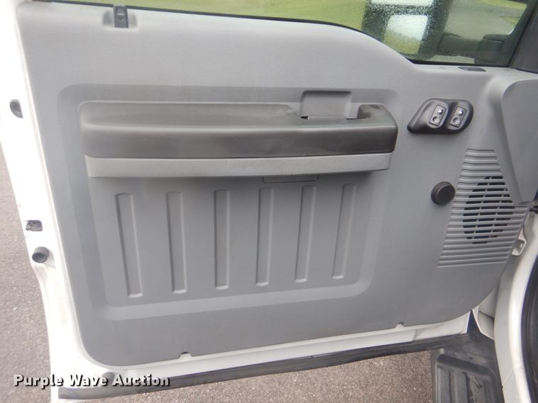 image for item GC9521 2011 Ford F550 Super Duty XL bucket truck