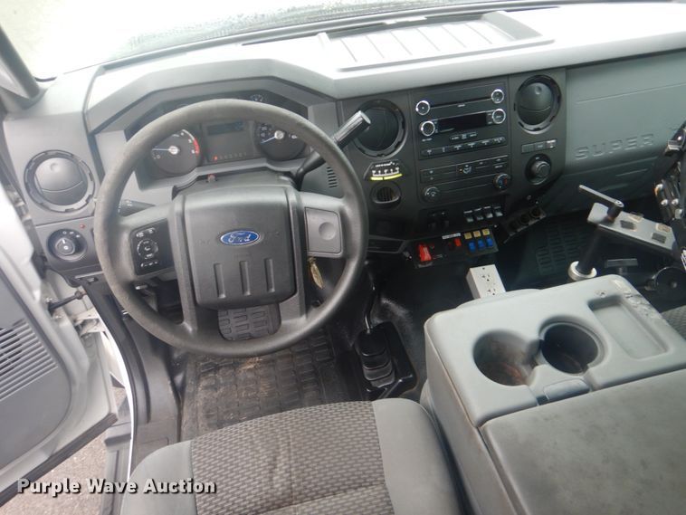 image for item GC9521 2011 Ford F550 Super Duty XL bucket truck