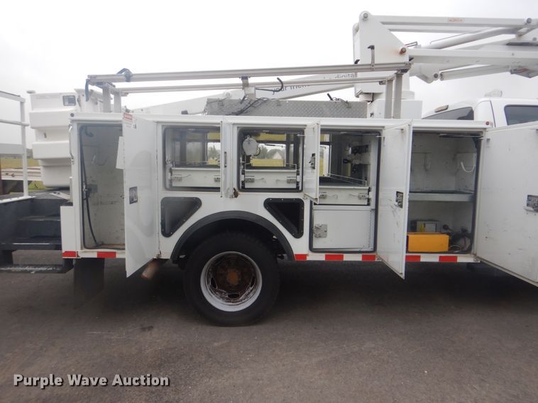 image for item GC9521 2011 Ford F550 Super Duty XL bucket truck