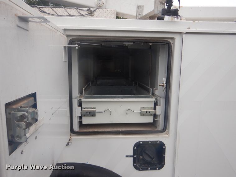 image for item GC9521 2011 Ford F550 Super Duty XL bucket truck