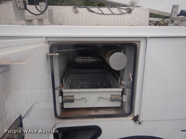 image for item GC9521 2011 Ford F550 Super Duty XL bucket truck