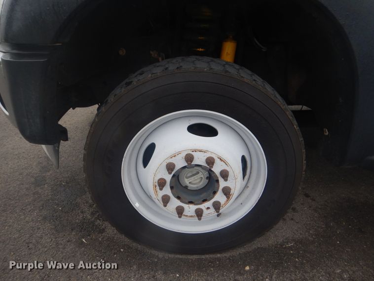 image for item GC9521 2011 Ford F550 Super Duty XL bucket truck