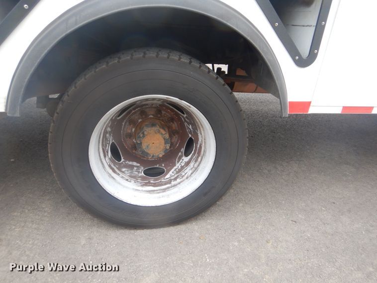 image for item GC9521 2011 Ford F550 Super Duty XL bucket truck