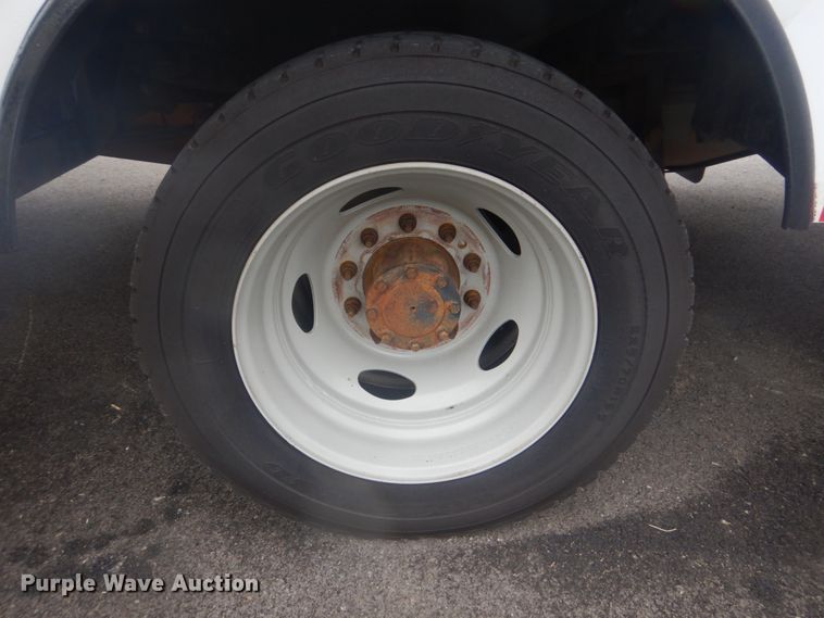 image for item GC9521 2011 Ford F550 Super Duty XL bucket truck