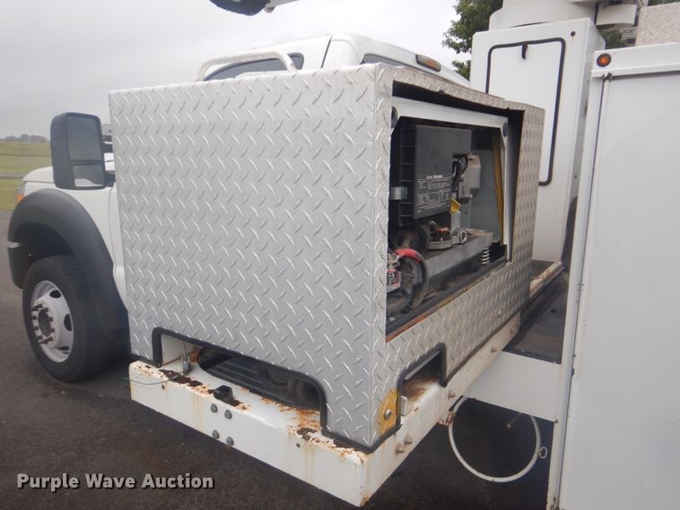 image for item GC9521 2011 Ford F550 Super Duty XL bucket truck