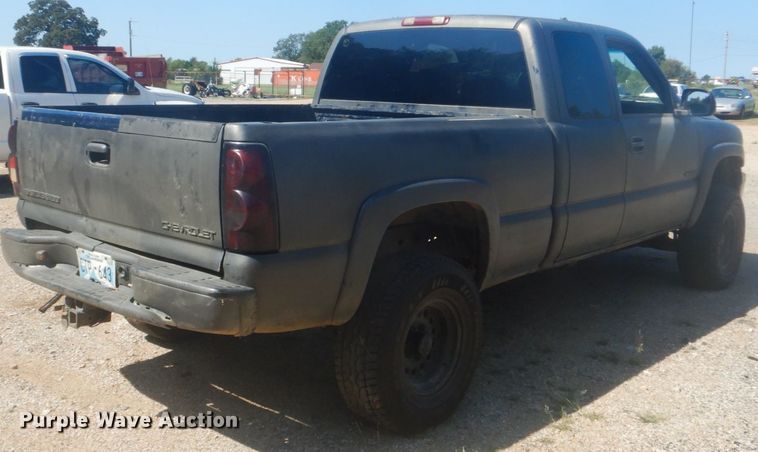 image for item GC9527 2001 Chevrolet Silverado 1500 Ext. Cab pickup truck