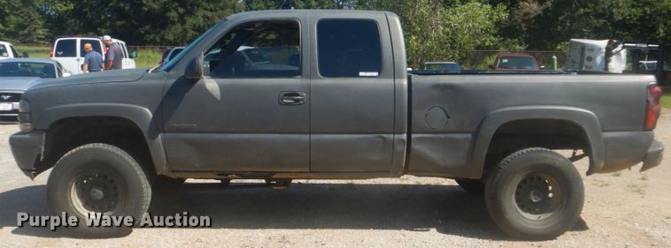 image for item GC9527 2001 Chevrolet Silverado 1500 Ext. Cab pickup truck