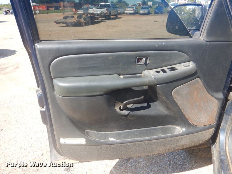 image for item GC9527 2001 Chevrolet Silverado 1500 Ext. Cab pickup truck